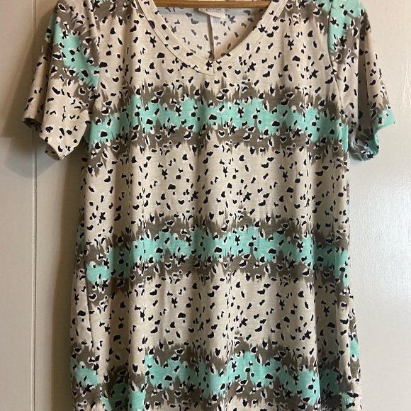 Sew in Love ladies short sleeve vneck turquoise grey tan cream white medium top - Picture 2 of 6